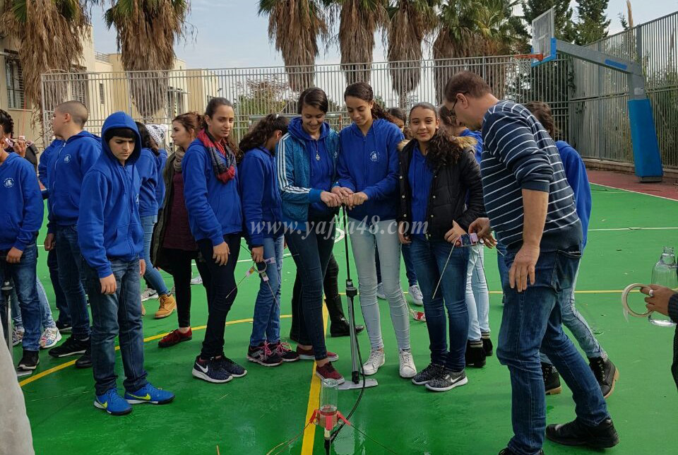 فعاليات يوم الفضاء في مدرسة أجيال الثانوية بمدينة يافا 